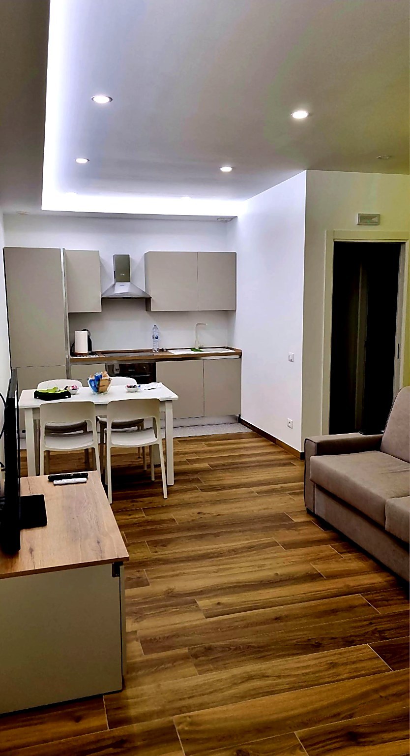 Bagno moderno con doccia